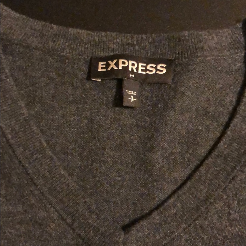 Men’s Small Express Sweater - Picture 2 of 3